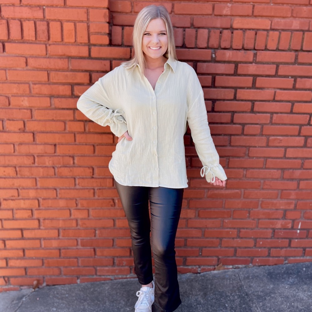 Hello Spring Linen Top